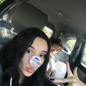 Meet your Posher, Alexis